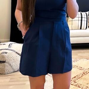 Abercrombie dress shorts sz small Navy blue